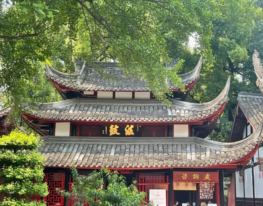 Slow Travel & Extended Stays: Why Chengdu’s Most Quiet Sanctuary Is Becoming the World’s Favorite Home-Away-From-Home