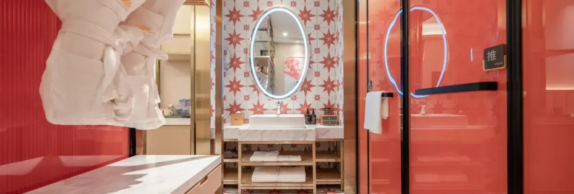 Family Friendly Room – Courtyard-View (Terrace)