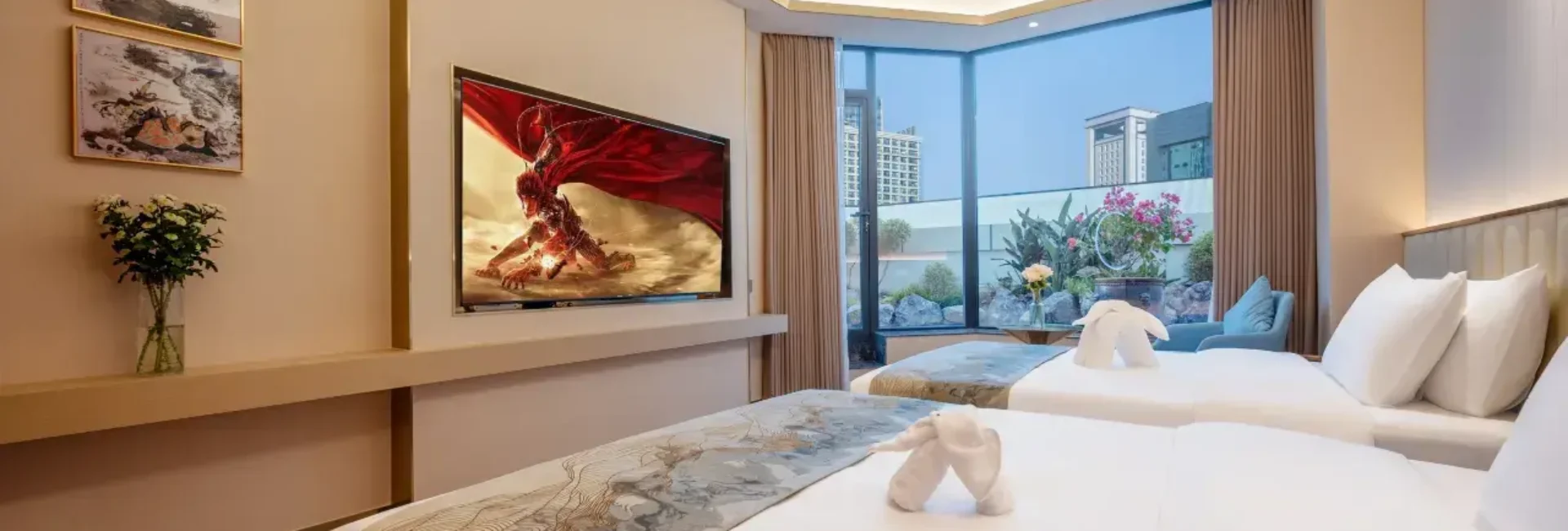 Family Friendly Suite – 1-Room, Courtyard-View (1 Living Room, Fridge)