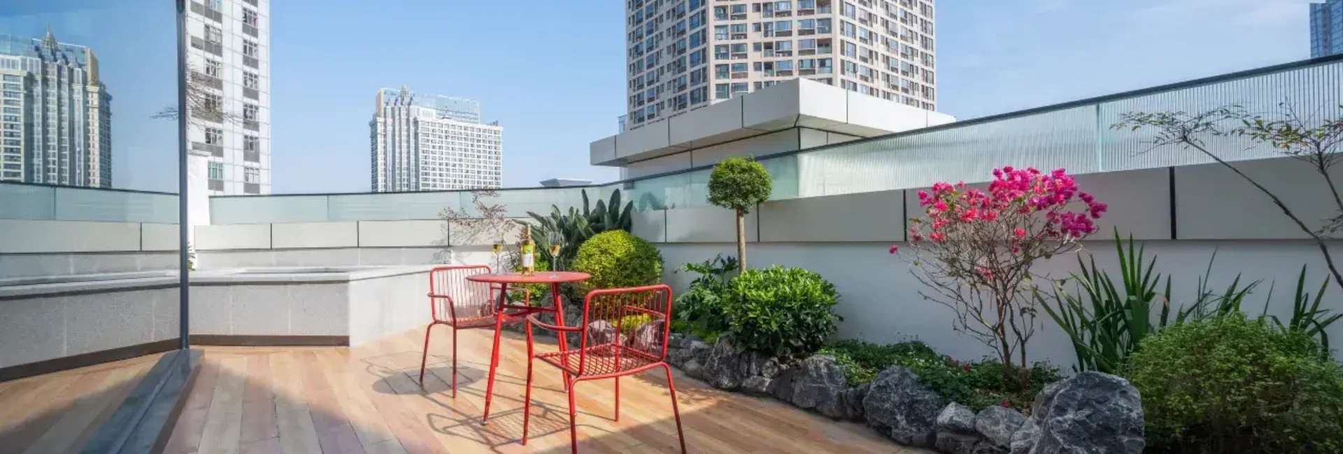 Family Friendly Suite – 1-Room, Courtyard-View (1 Living Room, Fridge)