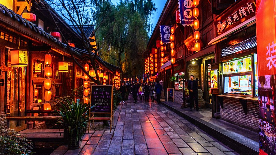 Jinli Ancient Street — Where Chengdu’s Soul Comes Alive, Just Beyond Your Doorstep at City Xiyouli Hotel